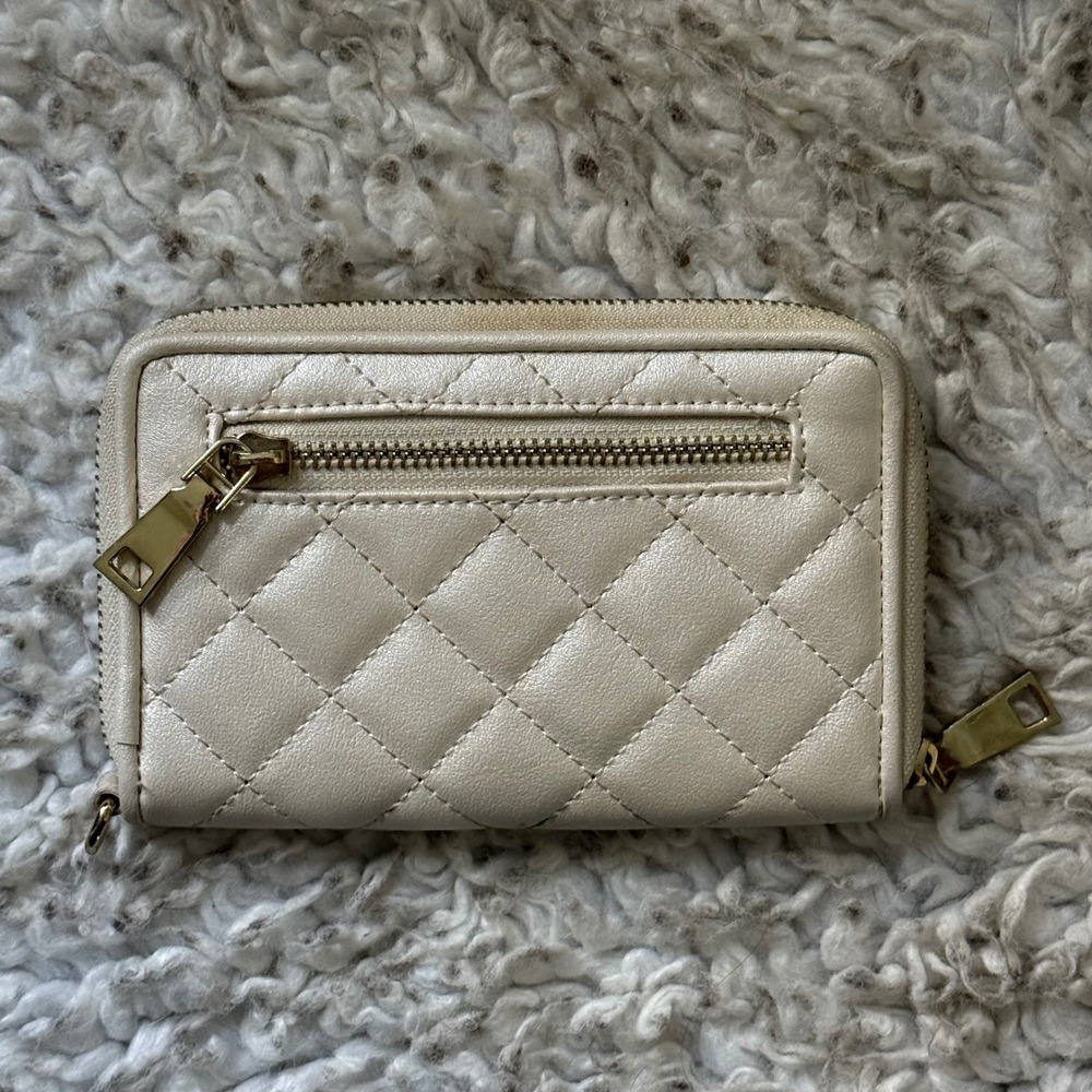 Laura Ashley Champagne Quilted Studded Zip‎ Passport Wallet Organizer - Picture 4 of 8